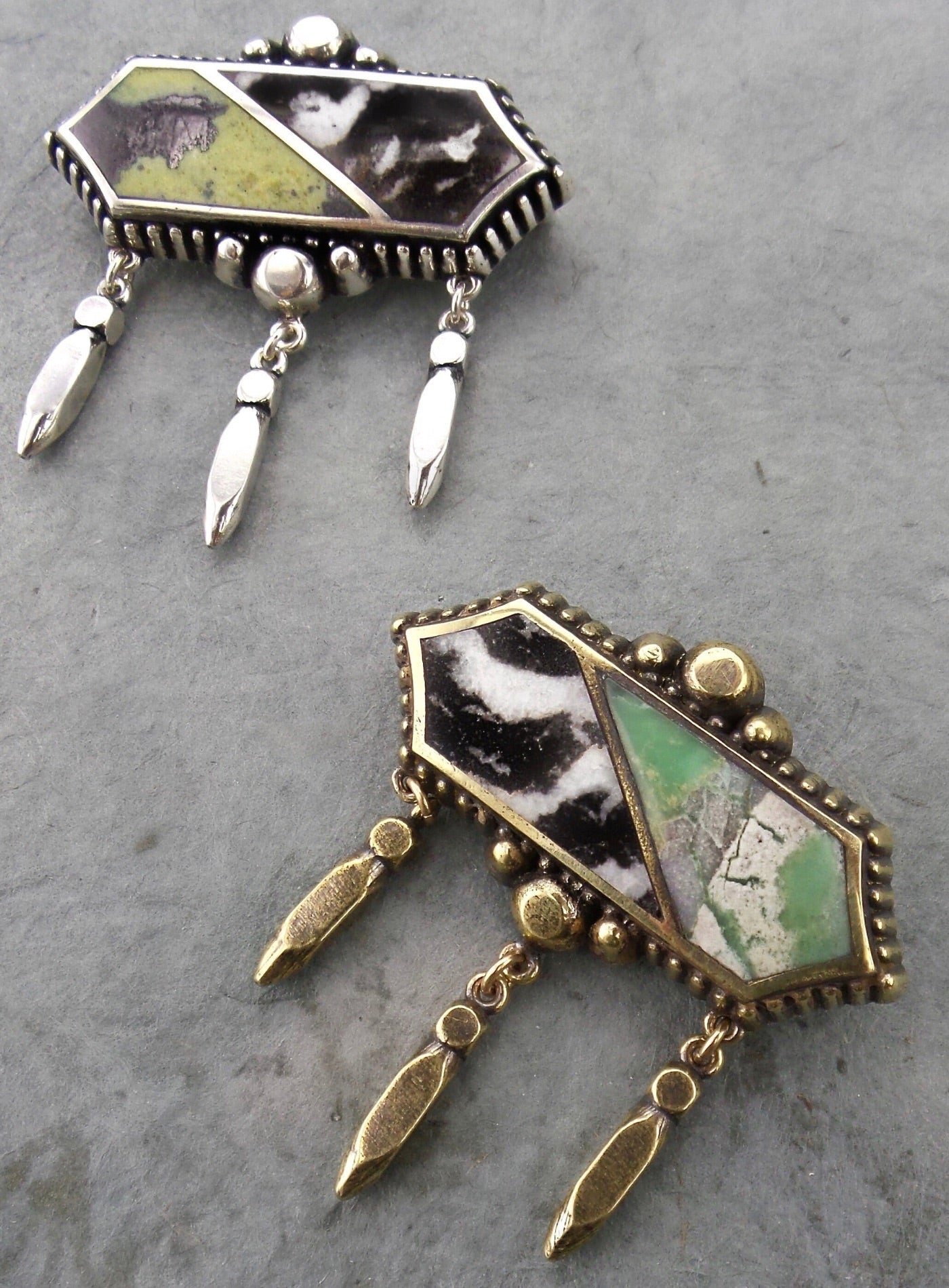 MINI BULLET ⫸ ROYALTY PIN