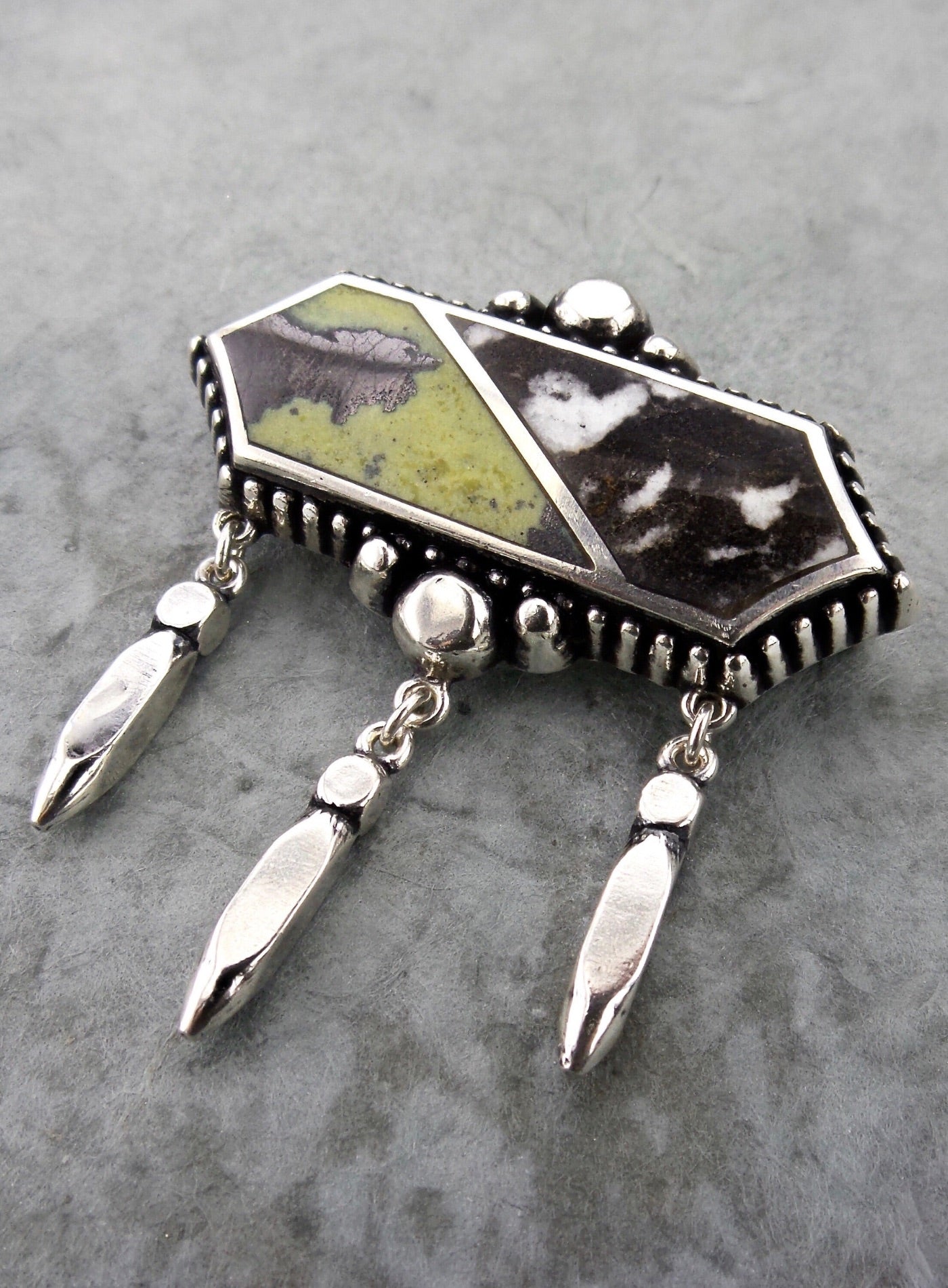 MINI BULLET ⫸ ROYALTY PIN